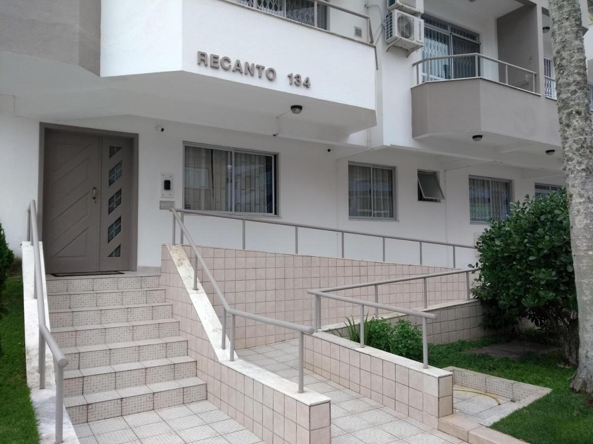 Apto Na Praia De 1 Dormitorio Com Vista Pro Mar A Poucos Passos Da Areia Apartamento Florianópolis Exterior foto