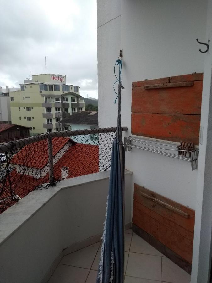 Apto Na Praia De 1 Dormitorio Com Vista Pro Mar A Poucos Passos Da Areia Apartamento Florianópolis Exterior foto