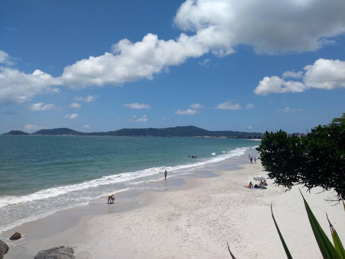 Apto Na Praia De 1 Dormitorio Com Vista Pro Mar A Poucos Passos Da Areia Apartamento Florianópolis Exterior foto