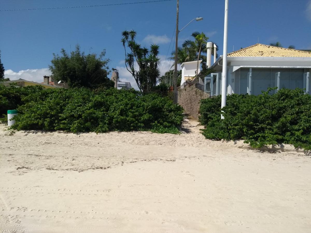 Apto Na Praia De 1 Dormitorio Com Vista Pro Mar A Poucos Passos Da Areia Apartamento Florianópolis Exterior foto