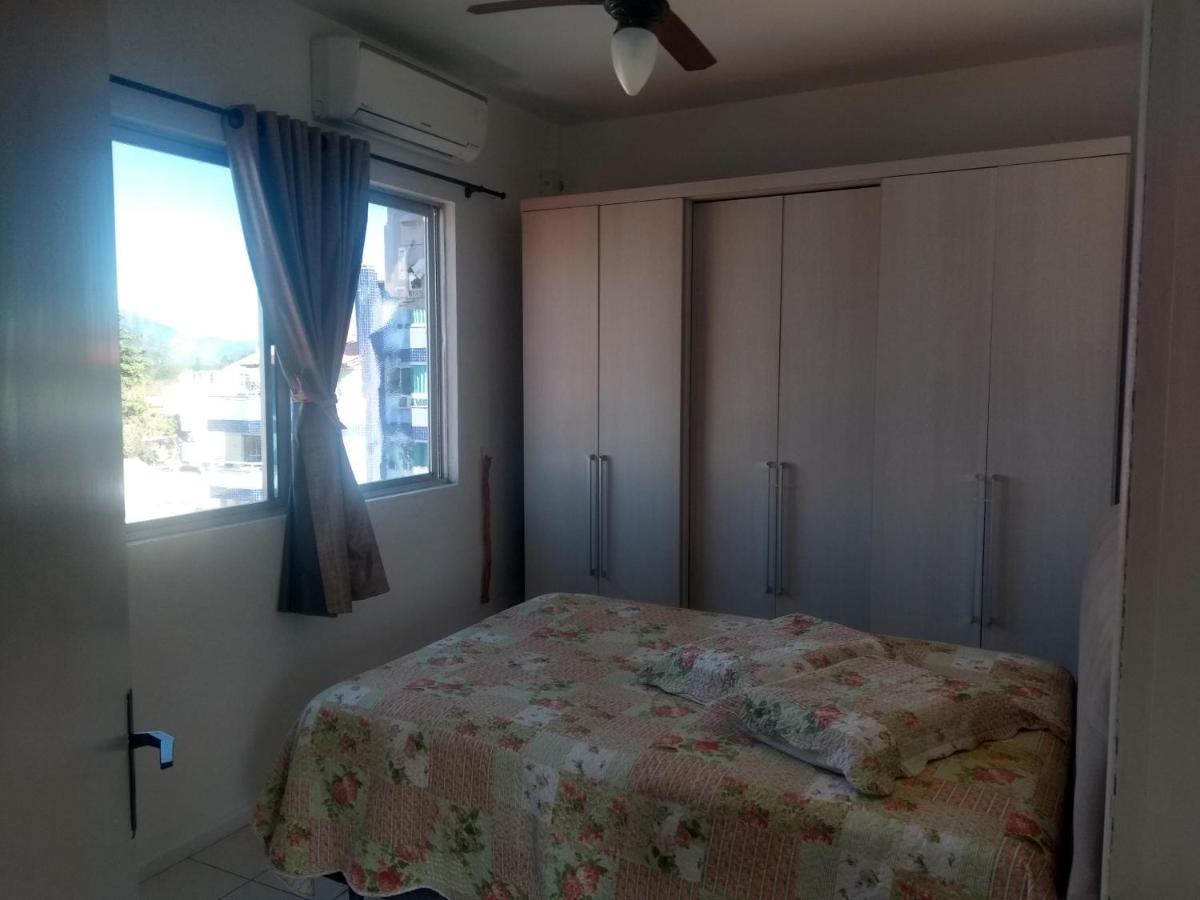 Apto Na Praia De 1 Dormitorio Com Vista Pro Mar A Poucos Passos Da Areia Apartamento Florianópolis Exterior foto